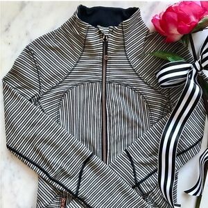 Rare Lululemon Forme Jacket II *Textured